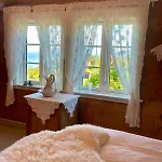 Cozy Older House In Scenic Surroundings Casa de Férias *
