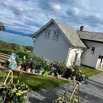 Cozy Older House In Scenic Surroundings * Stord