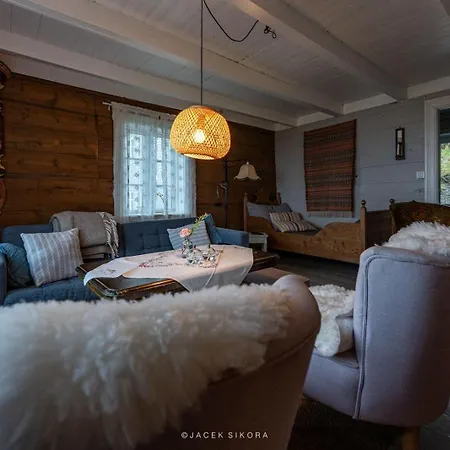 Cozy Older House In Scenic Surroundings 펜션