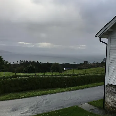 Cozy Older House In Scenic Surroundings Feriehus