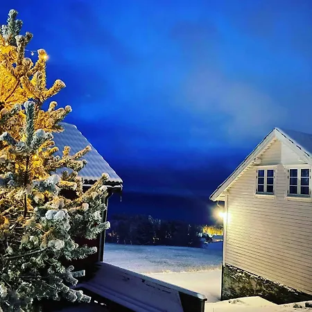 Cozy Older House In Scenic Surroundings 펜션 *